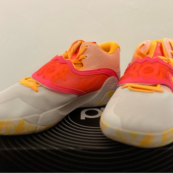 KD Trey 5x men shoes size 14 (rare size) Brand New in Box!! - Picture 3 of 4